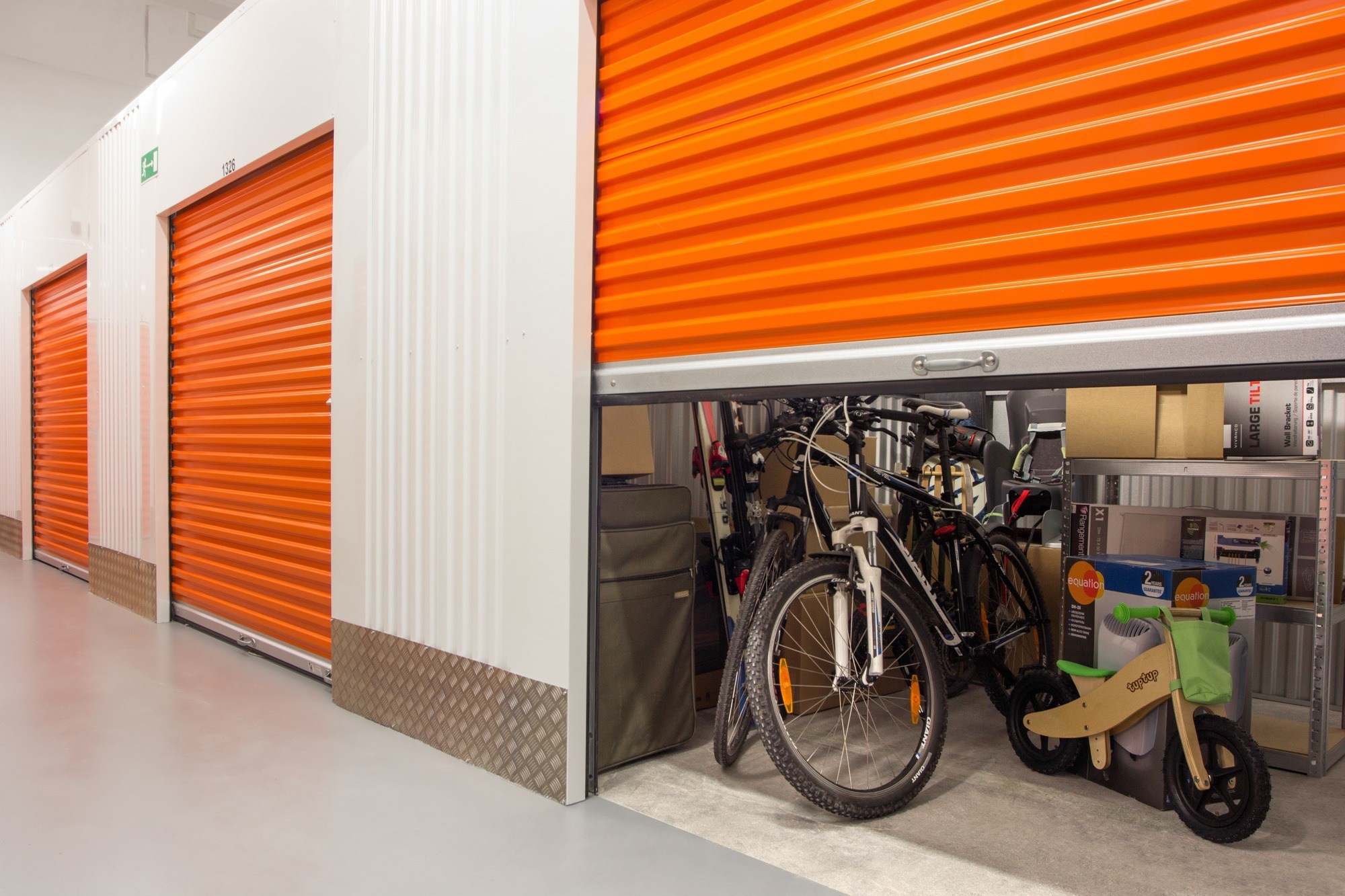Tips and Tricks on choosing good self storage auctions.